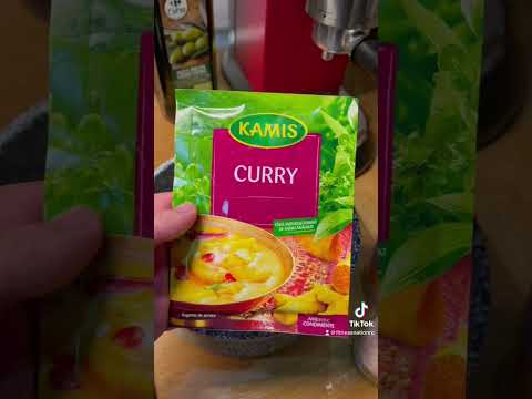 Pui Curry cu Orez Salbatic